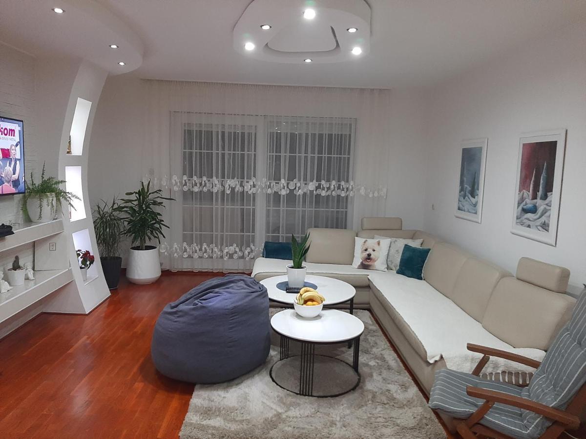 Guest House No 13 โมสตาร์ ภายนอก รูปภาพ
