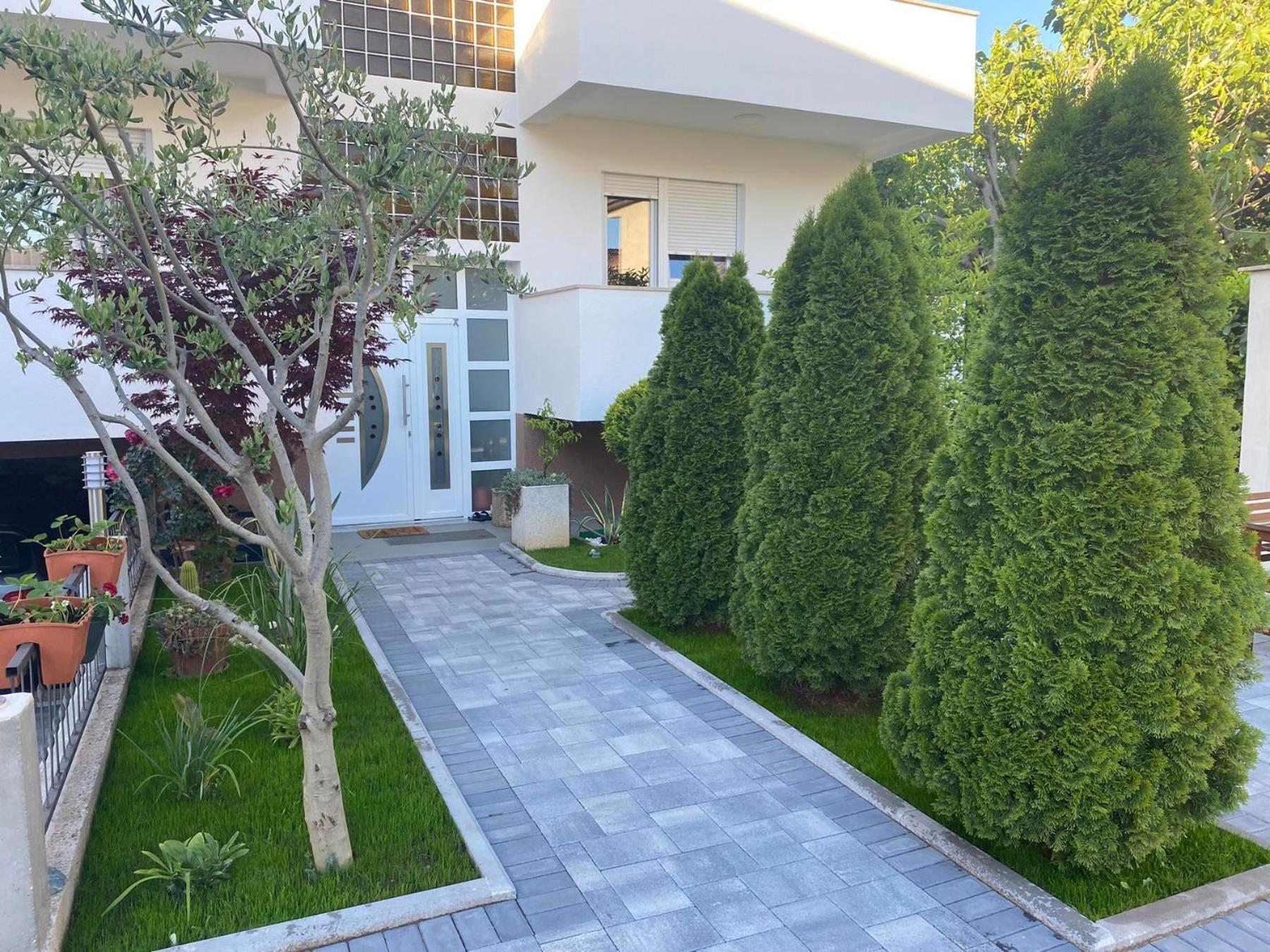 Guest House No 13 โมสตาร์ ภายนอก รูปภาพ